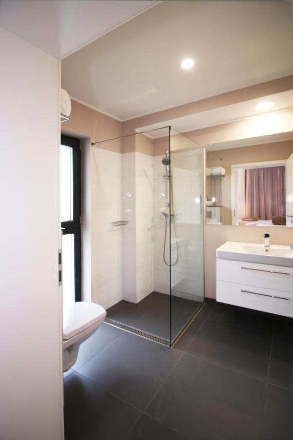 Hotel The Butterfly Sîngeorgiu de Mureş Zewnętrze zdjęcie
